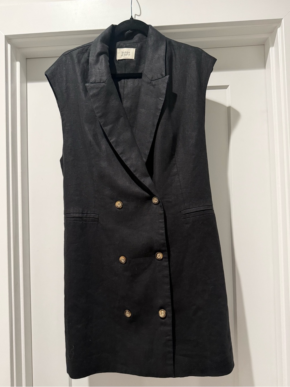 DISSH Sleeveless Double-Breasted Black Dress Blazer with Gold Buttons